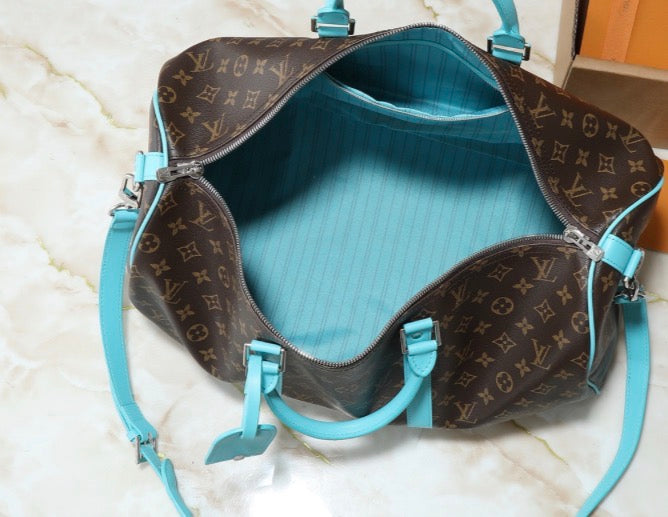 Summer Duffle Bags (Choose Color)