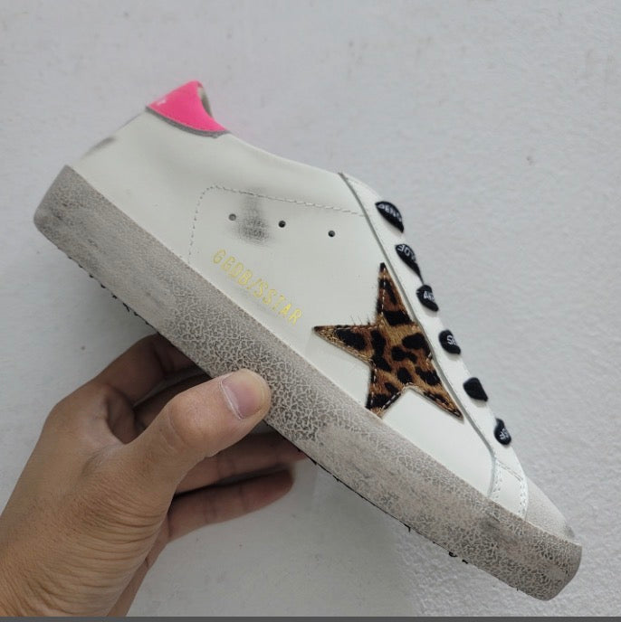 Cheetah Star with Pink Accent